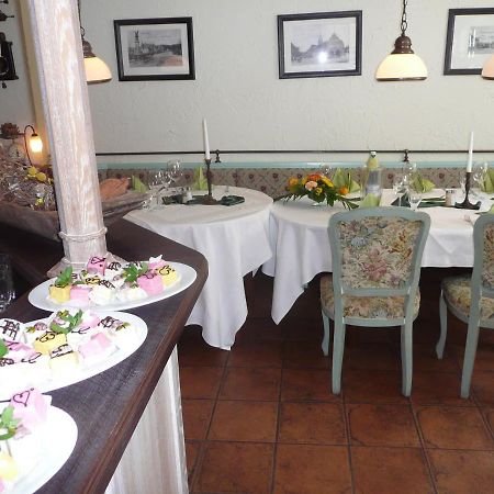 Zum Schwedenkonig Hotel Gadebusch Bagian luar foto