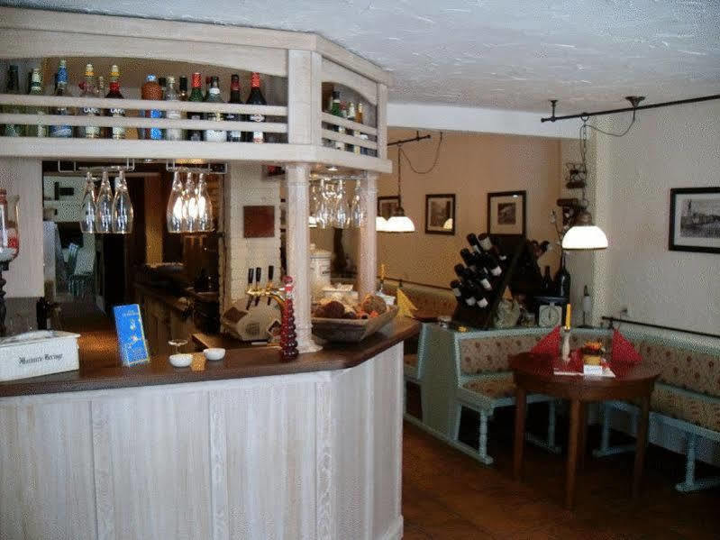 Zum Schwedenkonig Hotel Gadebusch Bagian luar foto
